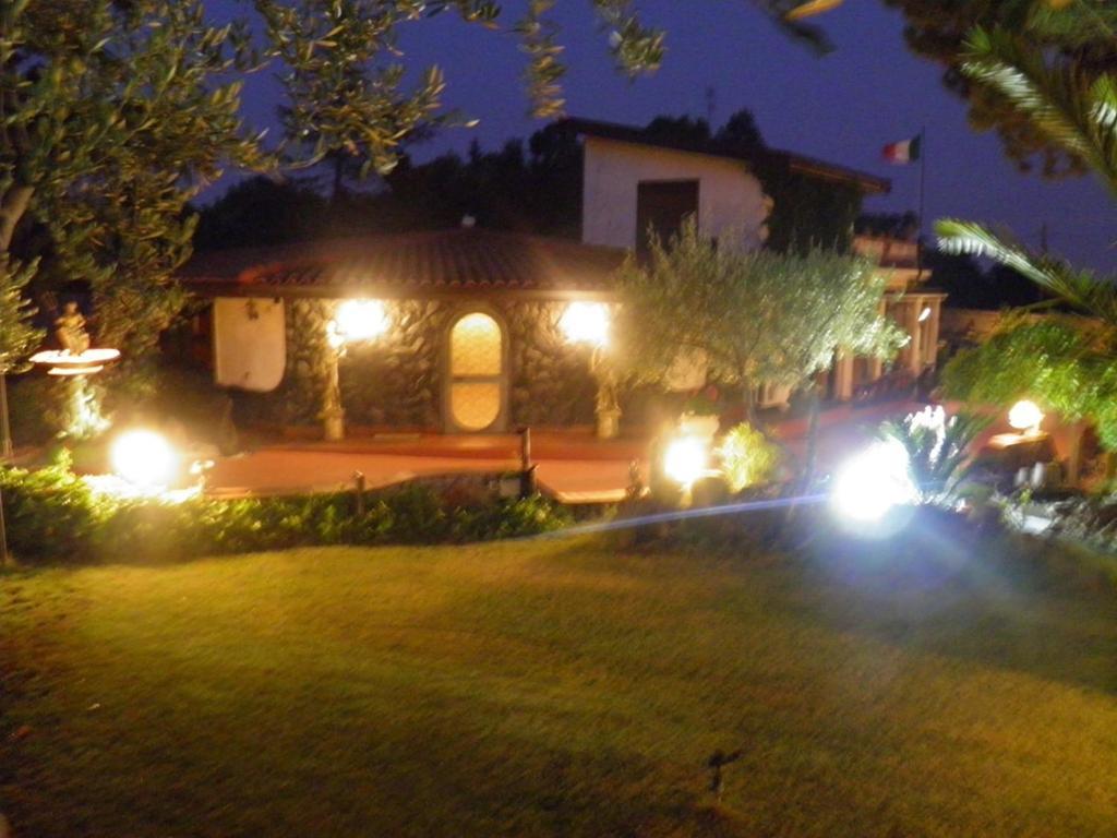 Parco Delle Tre Fontane Bed and Breakfast Nicolosi Esterno foto